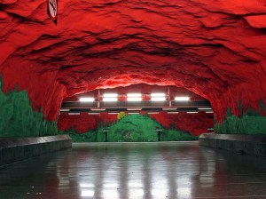 stockholm-metro-subway-red-corridor