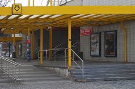 The Generally Uneventful  Invalidovna Metro Station